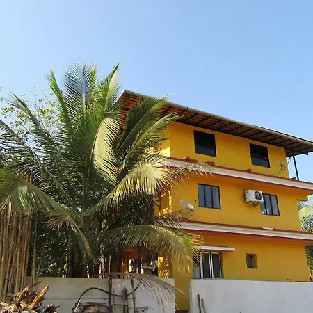 Mandrem Beach Guest House Goa
